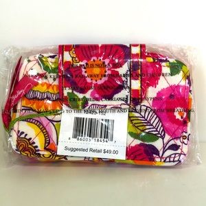 New Vera Bradley Smartphone Wristlet Clementine Stocking Stuffer new w/ tags